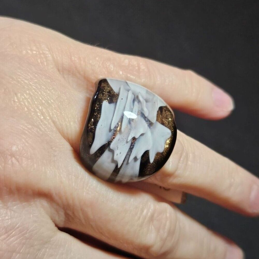Anthropologie black gold and blue flower ring size 4.75